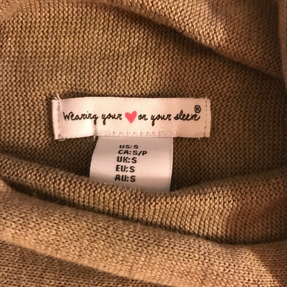 NWT mink camel bat cowl Sweater Women - Picture 2 of 3